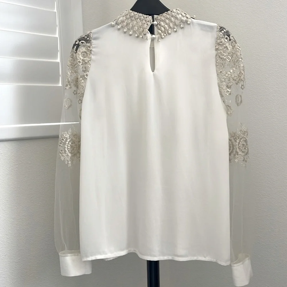 Women blouse - Picture 2 of 5